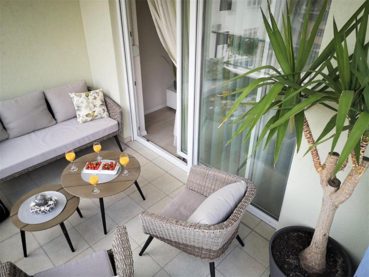 Apartments Villa Vujcic มาคาร์สกา ภายนอก รูปภาพ
